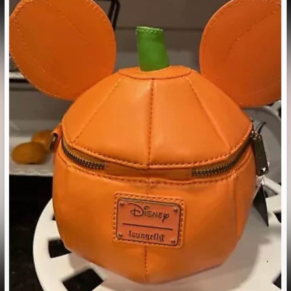 Glow in the dark Micky pumpkin bag